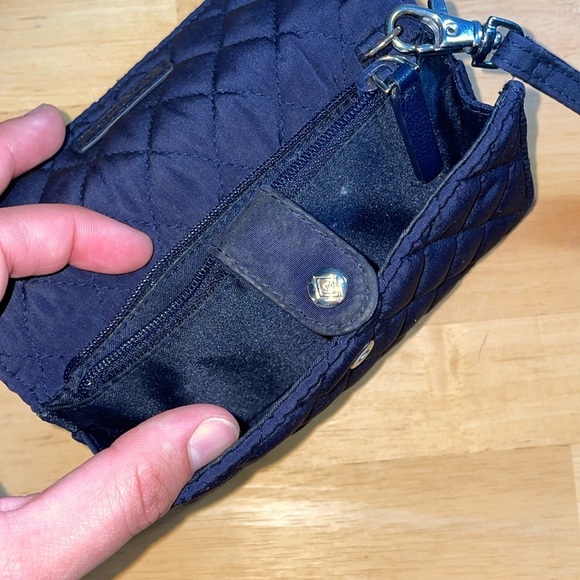 💜Vera Bradley Quilted Blue Wristlet - Picture 3 of 3